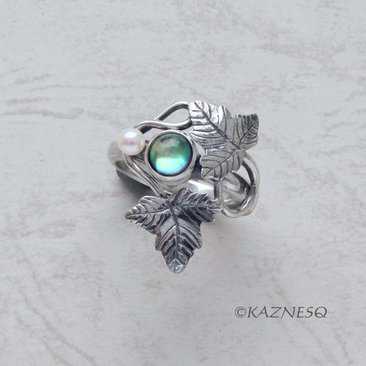 (C) KAZNESQ: Quartz lined with Paua shell Leaf motif Art Nouveau style silver ri