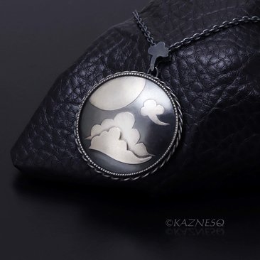 (C) KAZNESQ: Japanese style happy clouds pattern Keum Boo oxidized silver pendan