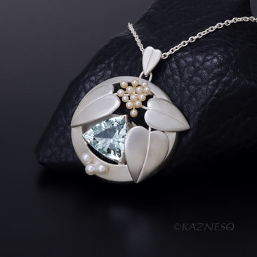 Blue Topaz and Freshwater Pearls matte finished silver leaf pendant necklace