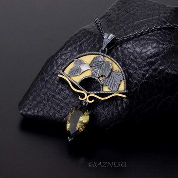 Leaf motif Fan shape Oxidized Silver Black and Gold Pendant Necklace featuring a Smoky Citrine